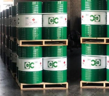 انواع حلال شیمیایی و صنعتی را بشناسید؛ حلال شیمیایی چیست، کاربردها، لیست کامل حلال‌های طبیعی و سمی همراه با نکاتانواع حلال های شیمیایی و صنعتی را بشناسید؛ حلال شیمیایی چیست، کاربردها، لیست کامل حلال‌های طبیعی و سمی همراه با نکات ایمنی و دسته‌بندی علمی ایمنی و دسته‌بندی علمی