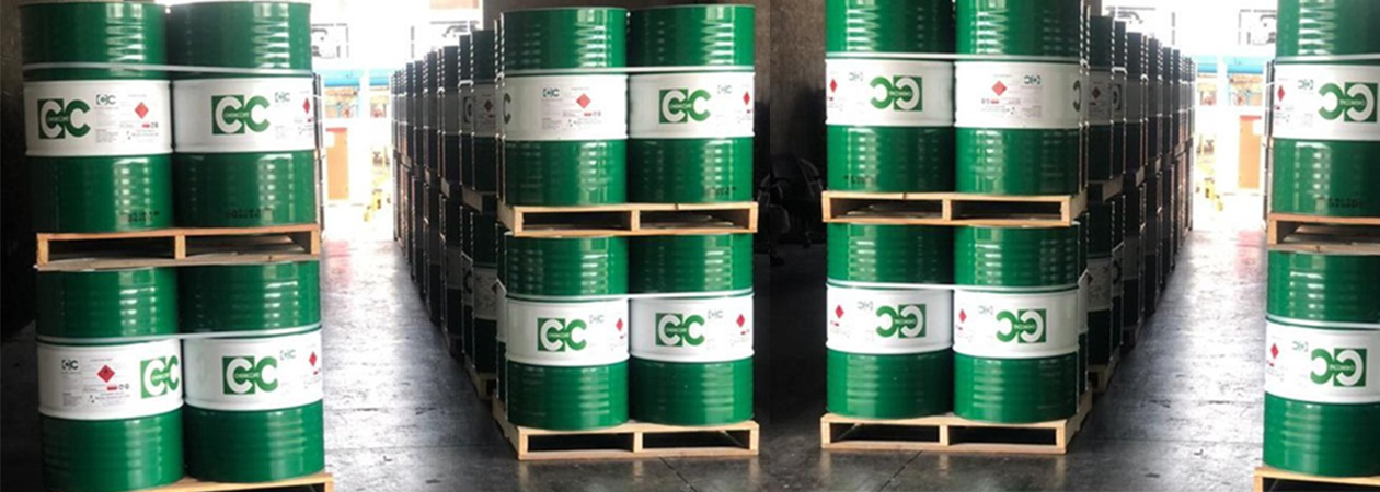 انواع حلال شیمیایی و صنعتی را بشناسید؛ حلال شیمیایی چیست، کاربردها، لیست کامل حلال‌های طبیعی و سمی همراه با نکاتانواع حلال های شیمیایی و صنعتی را بشناسید؛ حلال شیمیایی چیست، کاربردها، لیست کامل حلال‌های طبیعی و سمی همراه با نکات ایمنی و دسته‌بندی علمی ایمنی و دسته‌بندی علمی